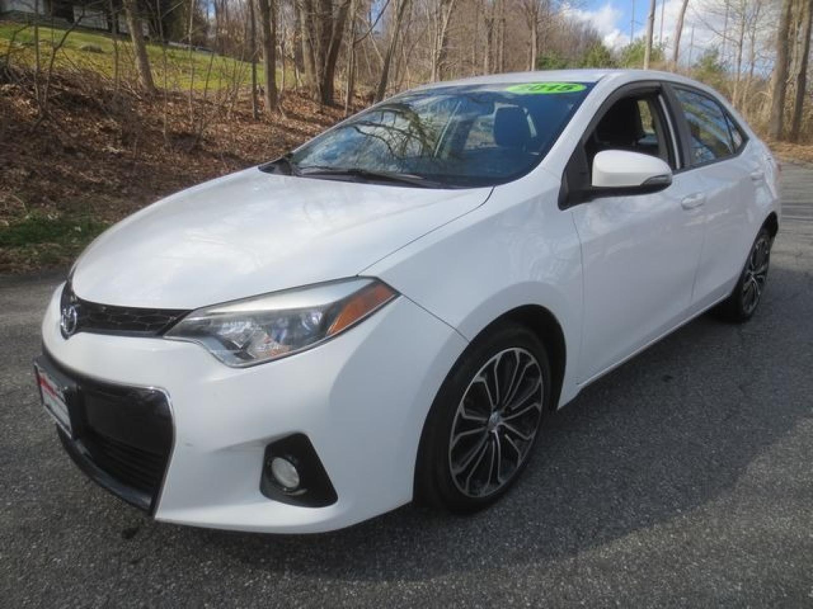 2015 White /Gray Orange Toyota Corolla s Plus (2T1BURHE8FC) with an 1.8 Liter 4-cylinder engine, Automatic transmission, located at 270 US Route 6, Mahopac, NY, 10541, (845) 621-0895, 41.349022, -73.755280 - Photo #0